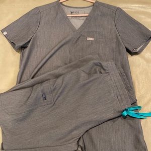 FIGS scrubs